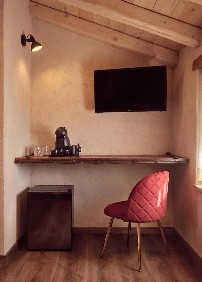 Affittacamere Domus Mea Rooms Caprino Veronese Italia