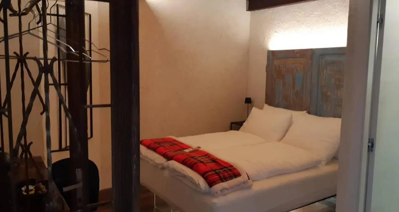 Guest house Domus Mea Rooms Caprino Veronese