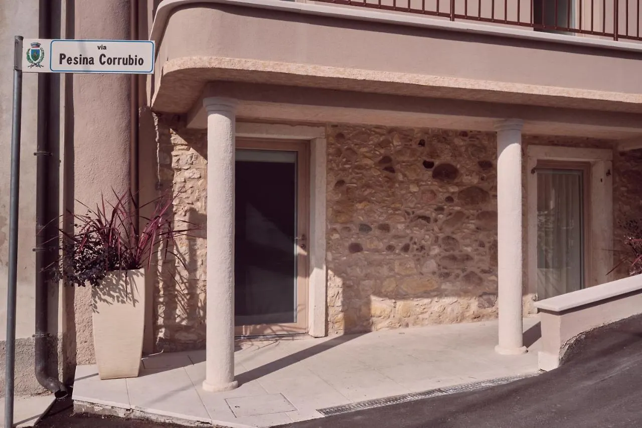 Domus Mea Rooms Caprino Veronese Italy